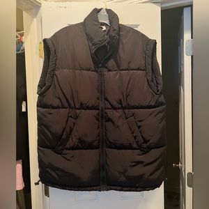 H&M oversized black puffer vest size medium